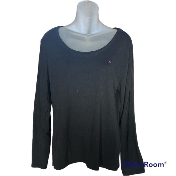 TOMMY HILFIGER
Women's Solid Scoop-Neck Long-Sleeve Knit Top in black size xl - Picture 1 of 10